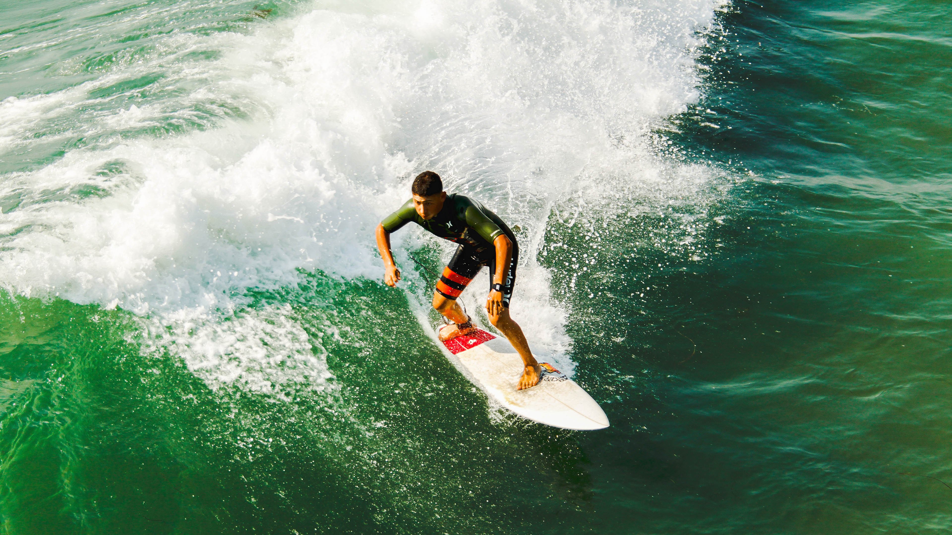巴西队在南美预赛中领跑，晋级几无悬念